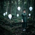 Девушка в лесу с шарами - Girl in the wood with balloons