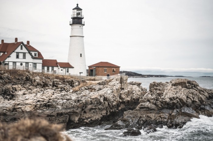 Mayak more Lighthouse sea 700x465 Маяк, море   Lighthouse, sea