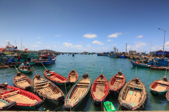 More lodki Sea boats 700x466 Море, лодки   Sea, boats