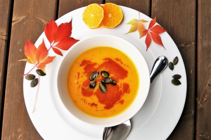 Tyikvennyiy sup Pumpkin soup1 700x465 Тыквенный суп   Pumpkin soup