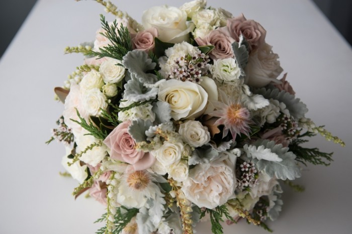 Buket nevestyi svadebnyiy buket Bridal bouquet wedding bouquet 5474  3655 700x466 Букет невесты, свадебный букет   Bridal bouquet, wedding bouquet