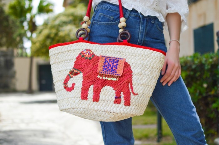 Pletenaya sumka vyishivka Wicker bag embroidery 6016  4000 700x464 Плетеная сумка, вышивка   Wicker bag, embroidery