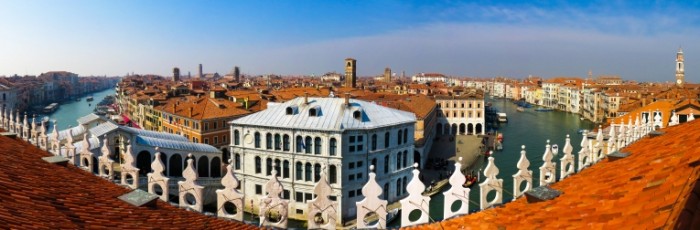 Venetsiya kryishi peyzazh Venice roofs landscape 11226  3703 700x230 Венеция, крыши, пейзаж   Venice, roofs, landscape