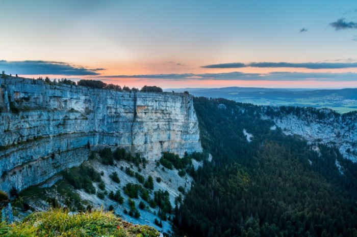 Otvesnaya skala zakat gornyiy peyzazh sheer cliff sunset mountain landscape 5452  3635 700x466 Отвесная скала, закат, горный пейзаж   sheer cliff, sunset, mountain landscape