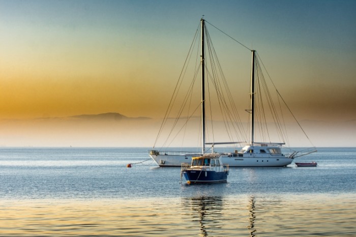 Parusnaya yahta regata more Sailing yacht regatta the sea 5842  3895 700x466 Парусная яхта, регата, море  Sailing yacht, regatta, the sea