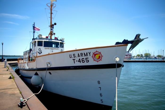 Voennyiy kater beregovaya ohrana sudno Military boat coast guard ship 4750  3171 700x466 Военный катер, береговая охрана, судно   Military boat, coast guard, ship